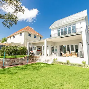 Guest house Spacious Guest In Rondebosch, Cape Town